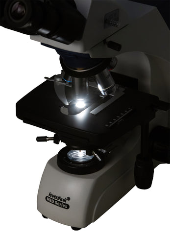 Microscopio trinocular digital Levenhuk MED D35T