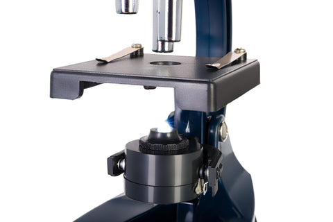 Discovery Centi 02 Microscope with book